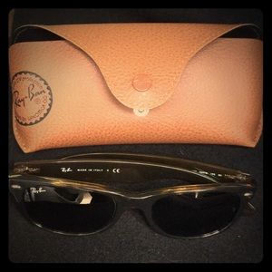 Brand new RayBan New Wayfarers